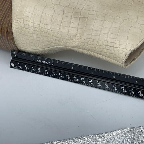 Journee Collection Womens Western Boots Size 7.5 Cowboy Ivory Ankle Boots New - Picture 10 of 14